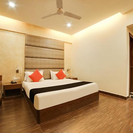 Hôtel Capital O 61351 Waii International à Bhalukpung Extérieur photo
