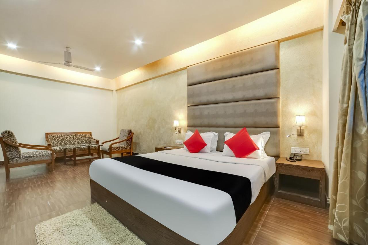 Hôtel Capital O 61351 Waii International à Bhalukpung Chambre photo