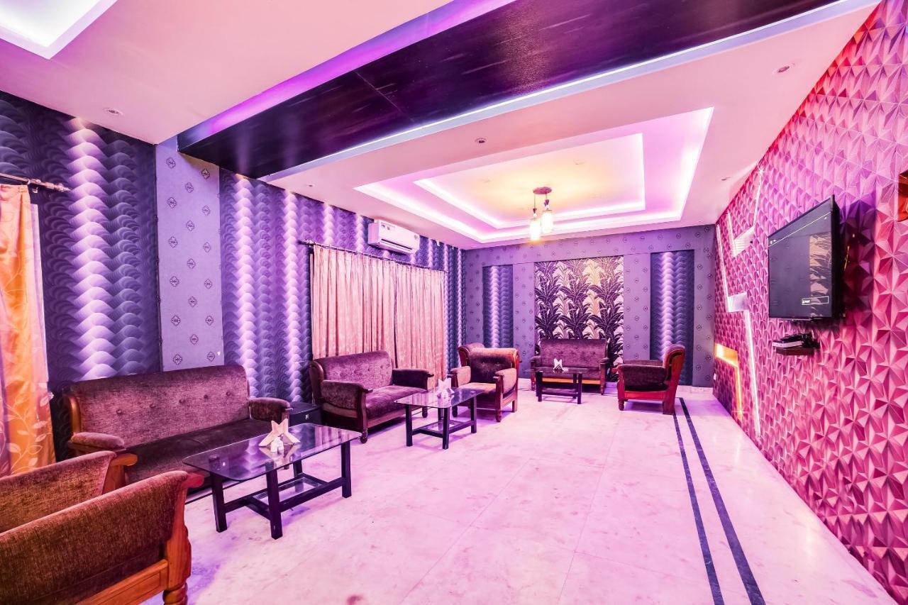 Hôtel Capital O 61351 Waii International à Bhalukpung Extérieur photo