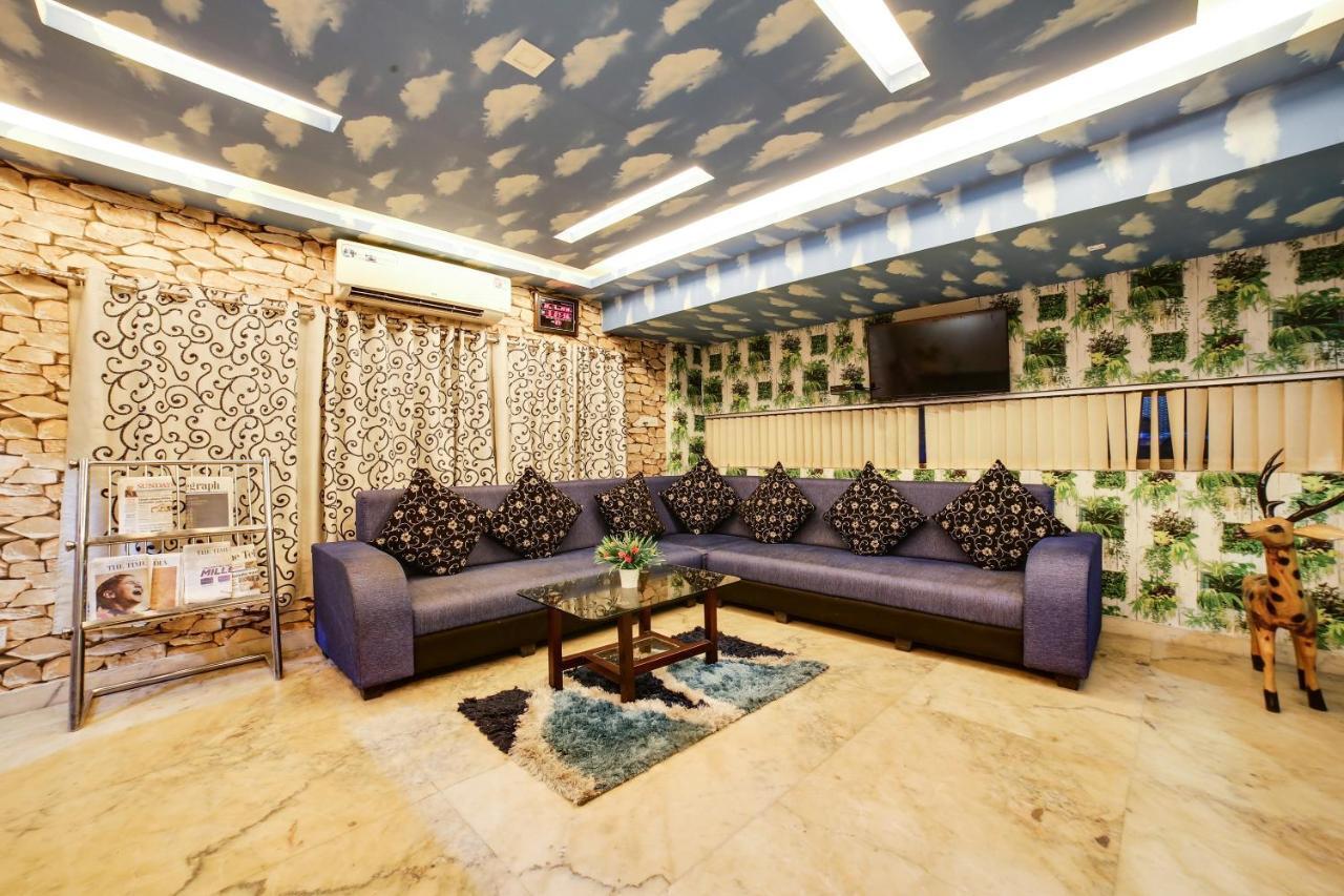 Hôtel Capital O 61351 Waii International à Bhalukpung Extérieur photo