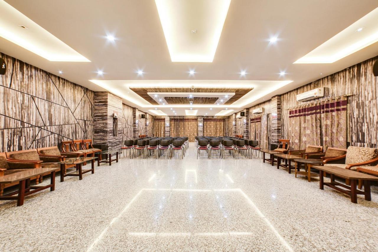 Hôtel Capital O 61351 Waii International à Bhalukpung Extérieur photo
