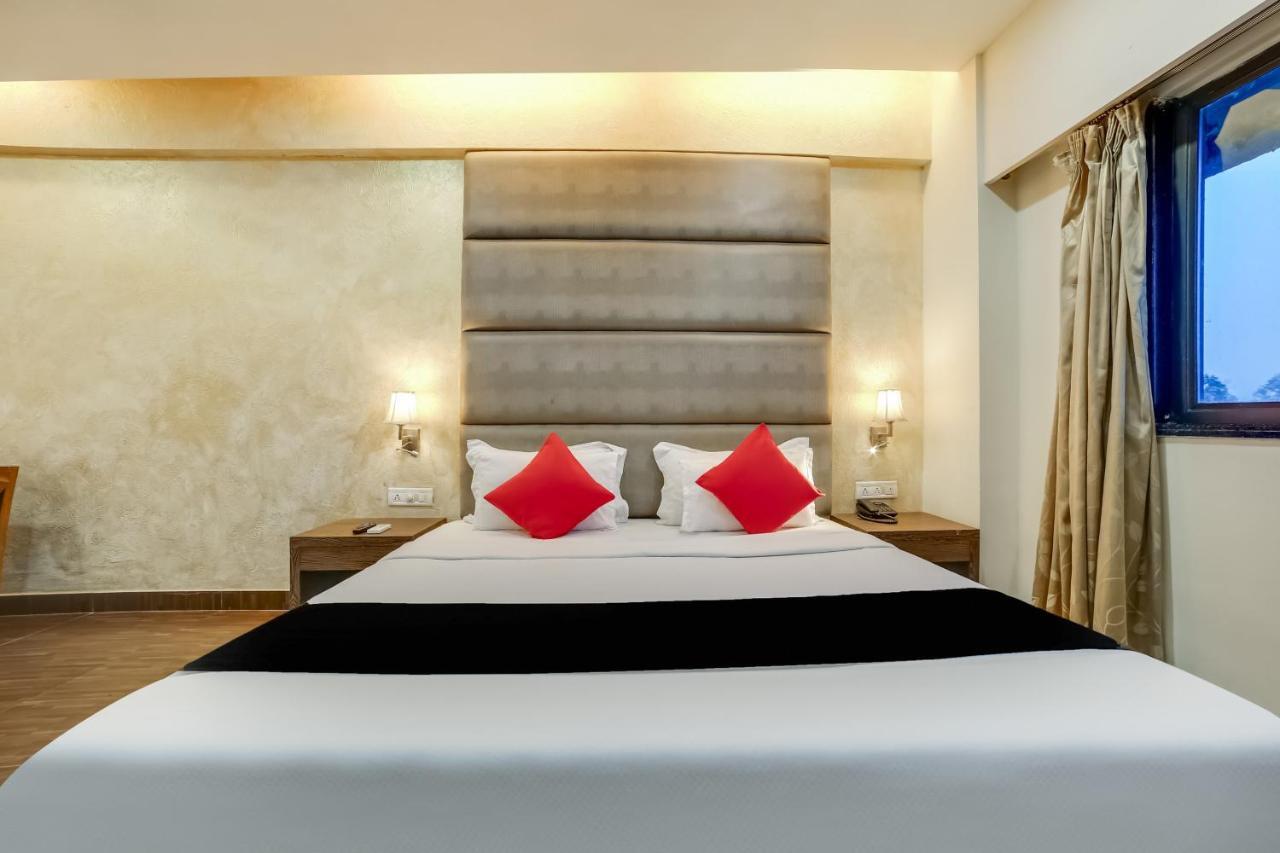 Hôtel Capital O 61351 Waii International à Bhalukpung Extérieur photo